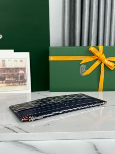 Insert Louise Goyard