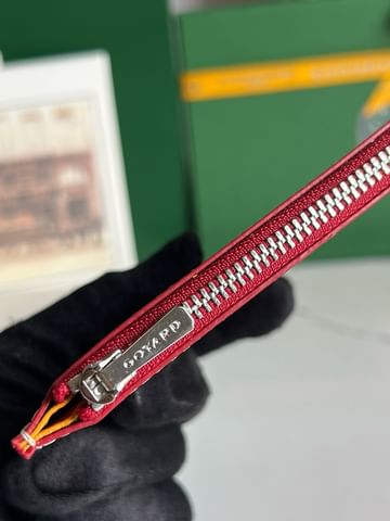 Insert Louise Goyard 1