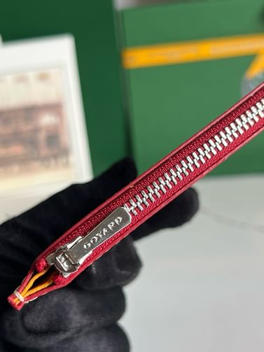 Insert Louise Goyard 1