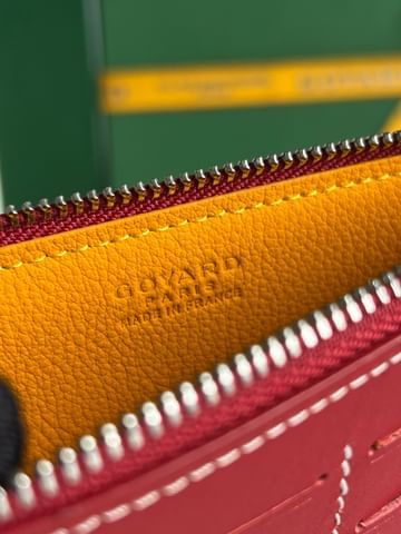 Insert Louise Goyard 1