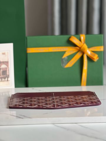 Insert Louise Goyard 2