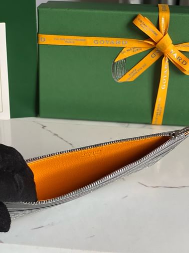 Insert Louise Goyard 6