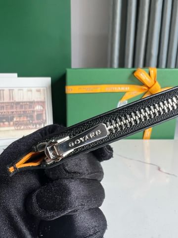 Insert Louise Goyard 9