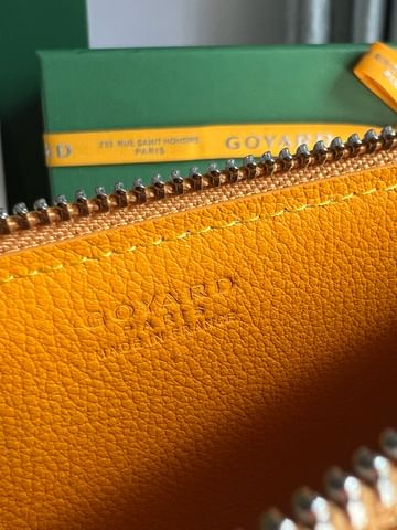 Insert Louise Goyard 10