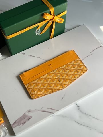 Insert Louise Goyard 10