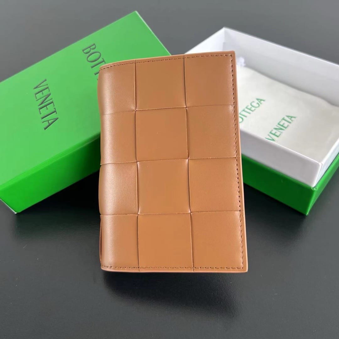 Cassette Bottega Veneta 777046.1