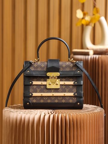 Trianon Louis Vuitton M45908