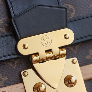 Trianon Louis Vuitton M45908