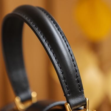 Trianon Louis Vuitton M45908
