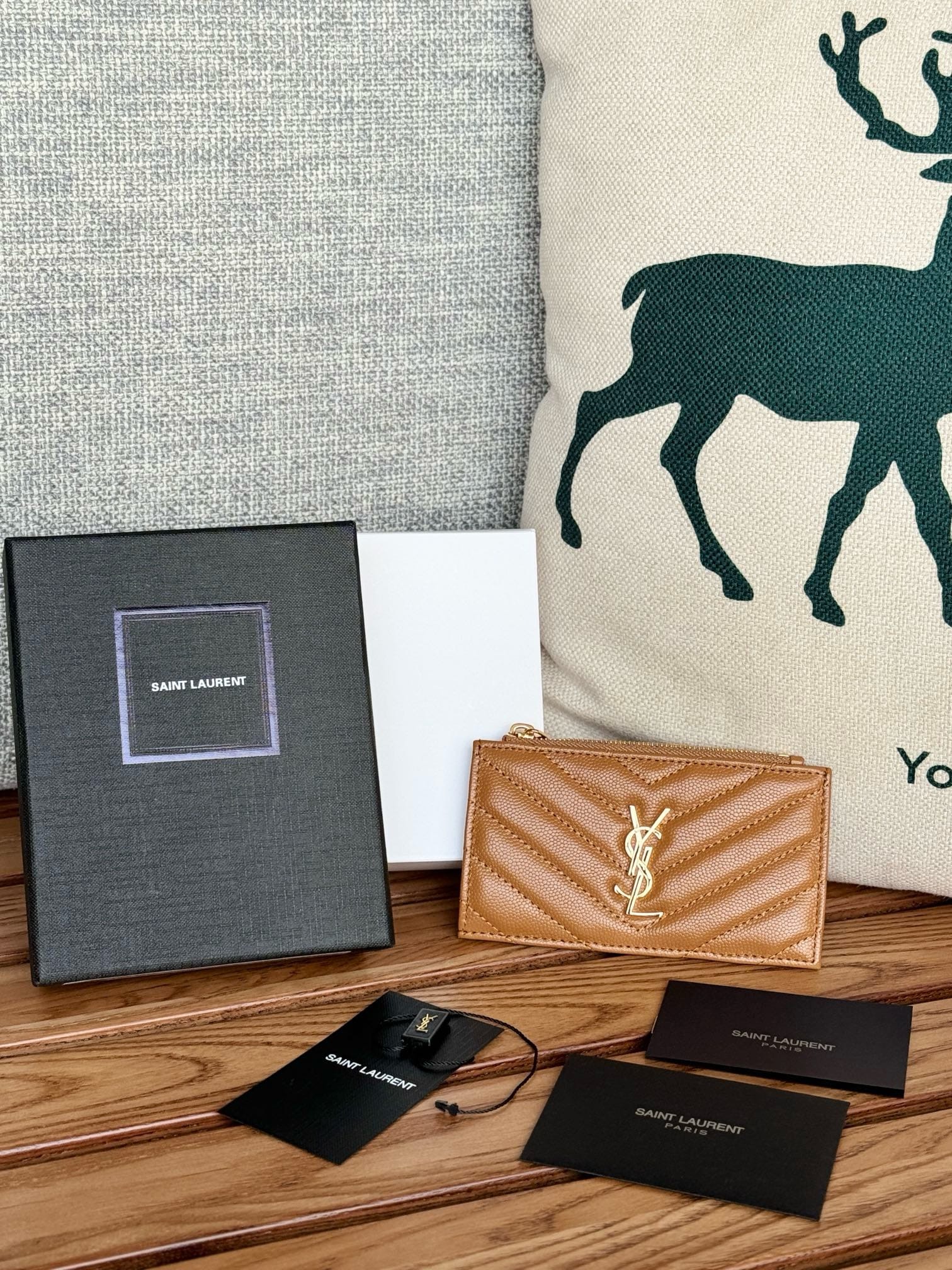 Cardholder Saint Laurent 607915