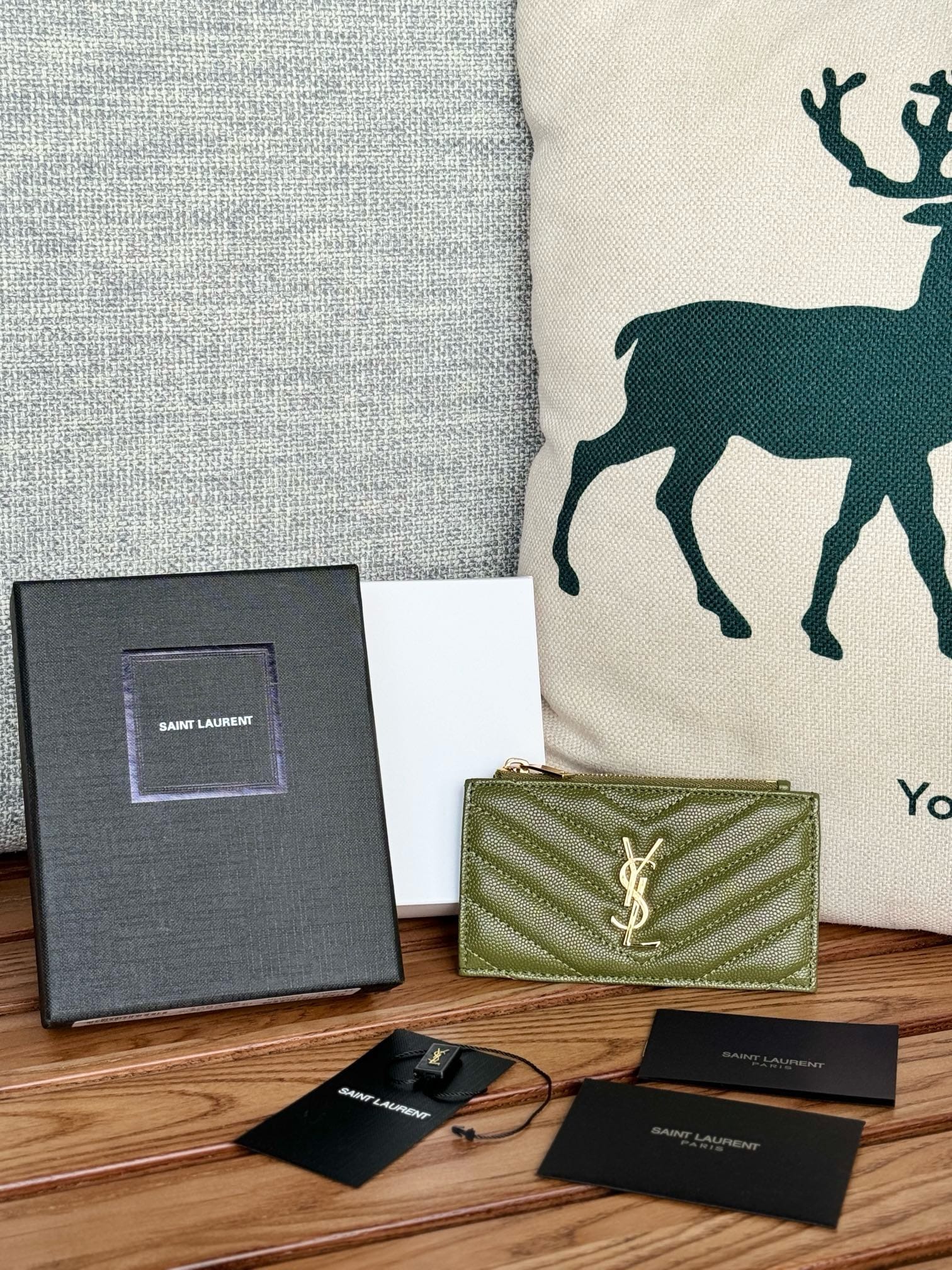 Cardholder Saint Laurent 607915.6