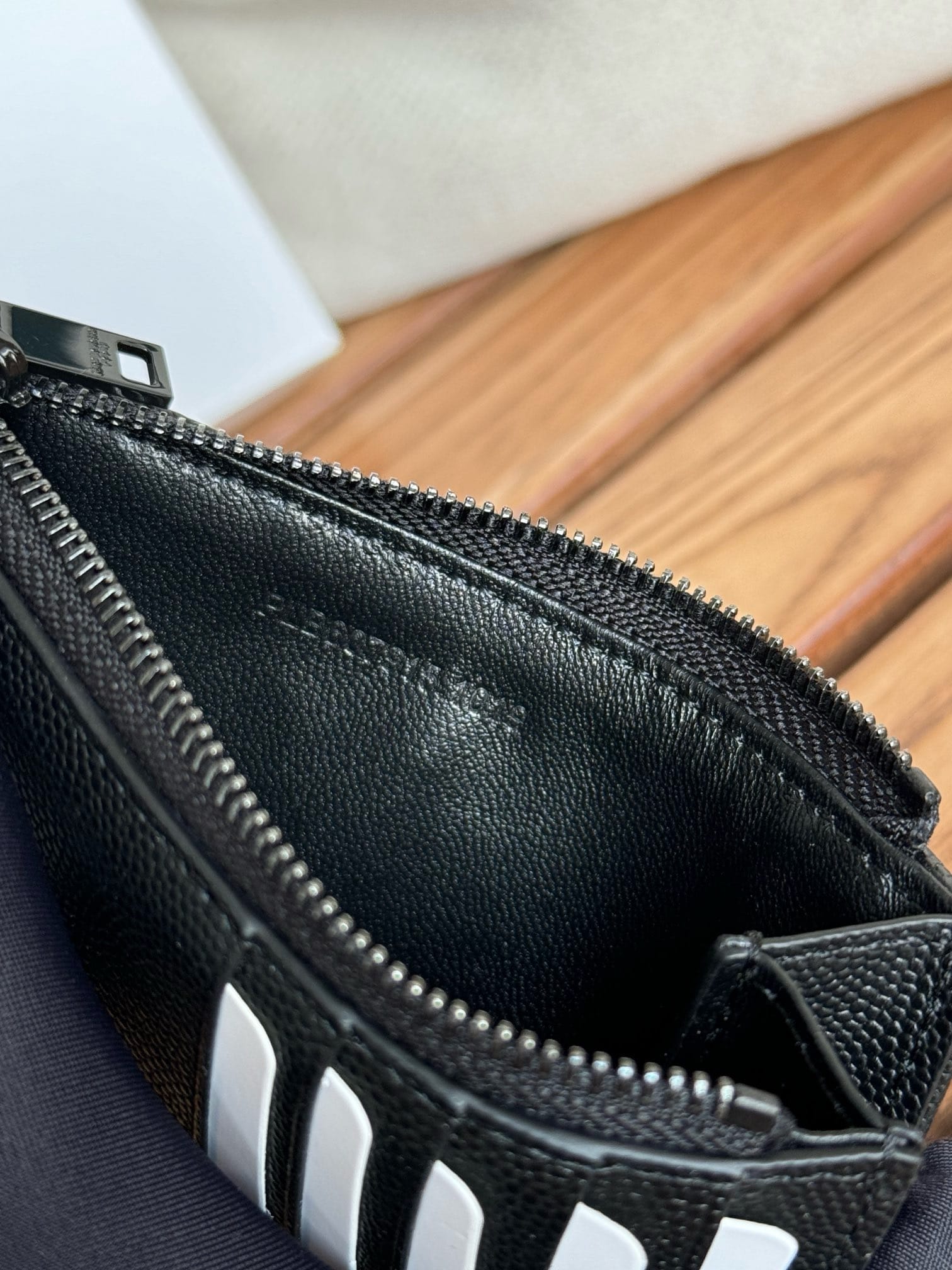 Cardholder Saint Laurent 607915.9