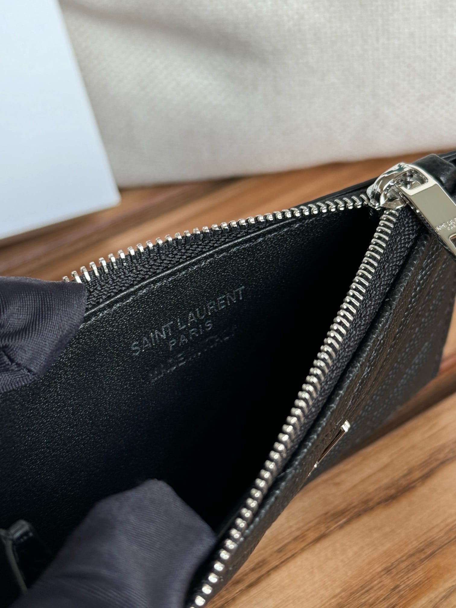 Cardholder Saint Laurent 607915.12