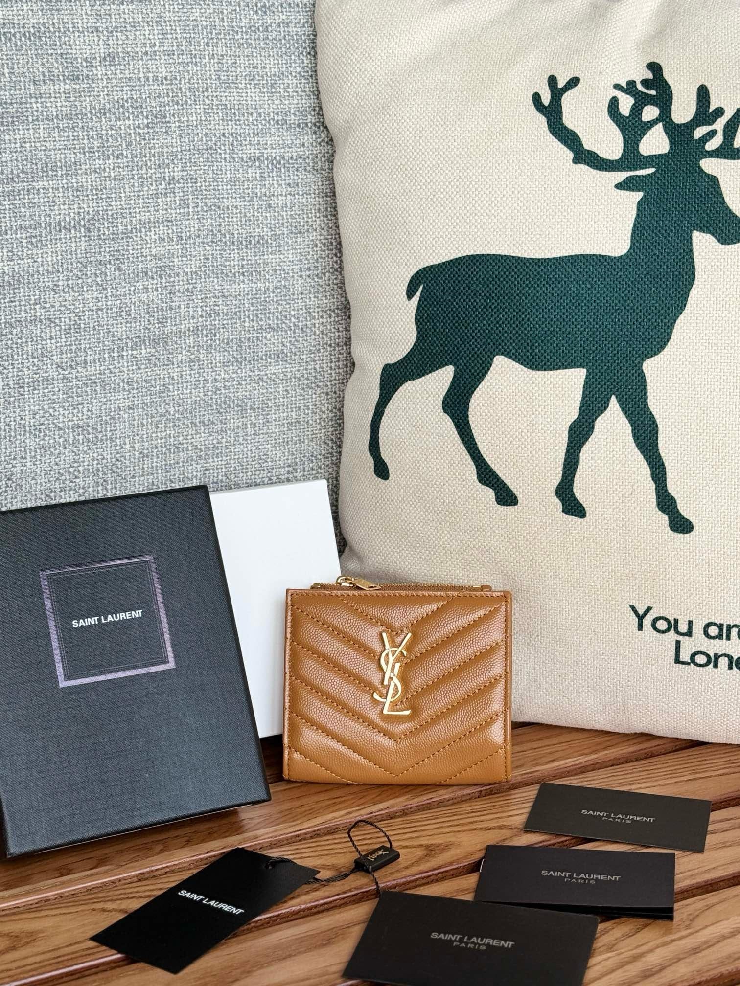 Wallet Saint Laurent 517045.3