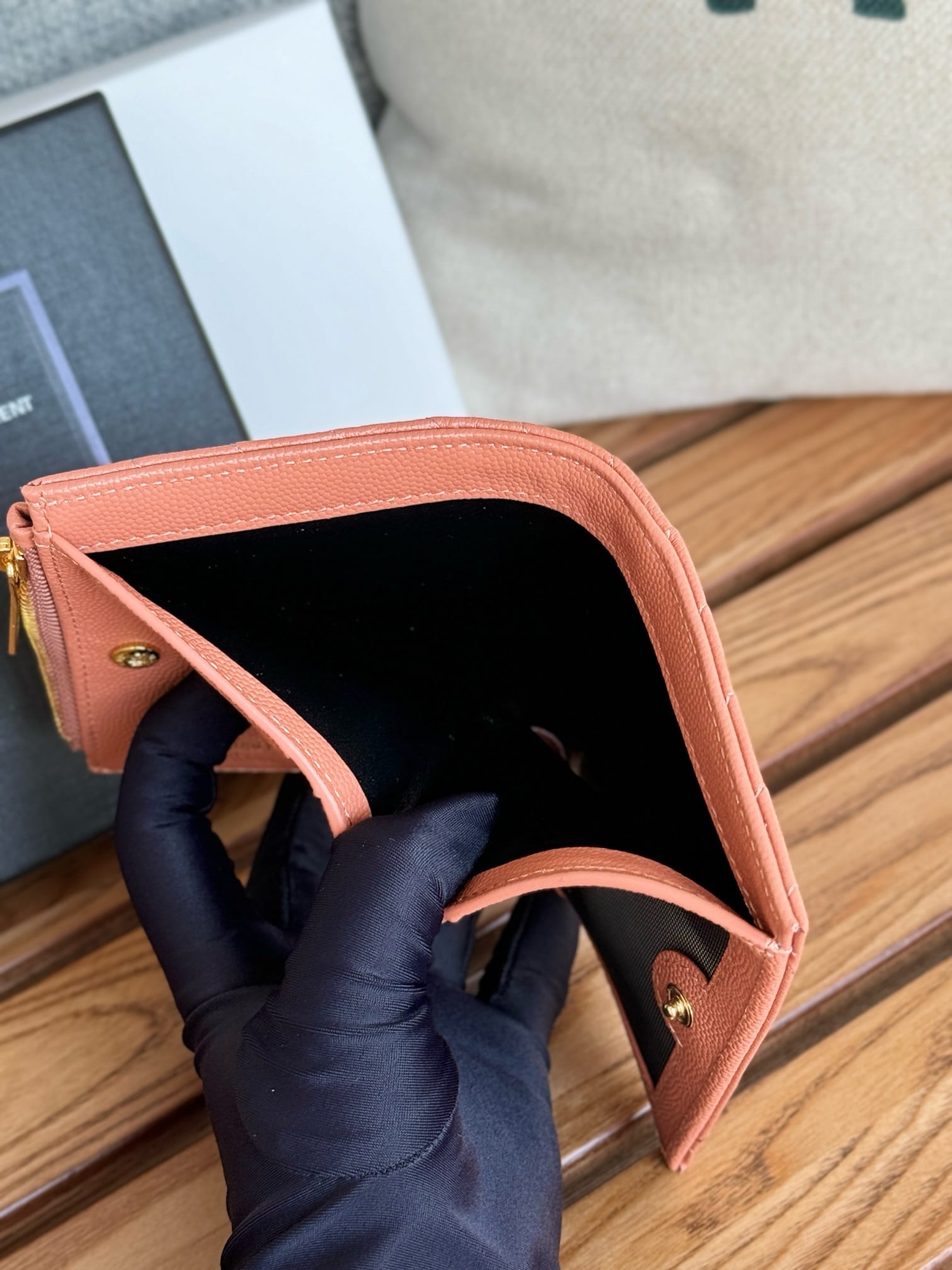 Wallet Saint Laurent 517045.4