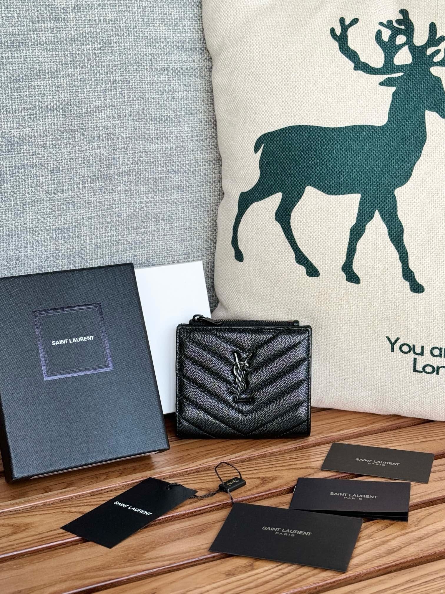 Wallet Saint Laurent 517045.11