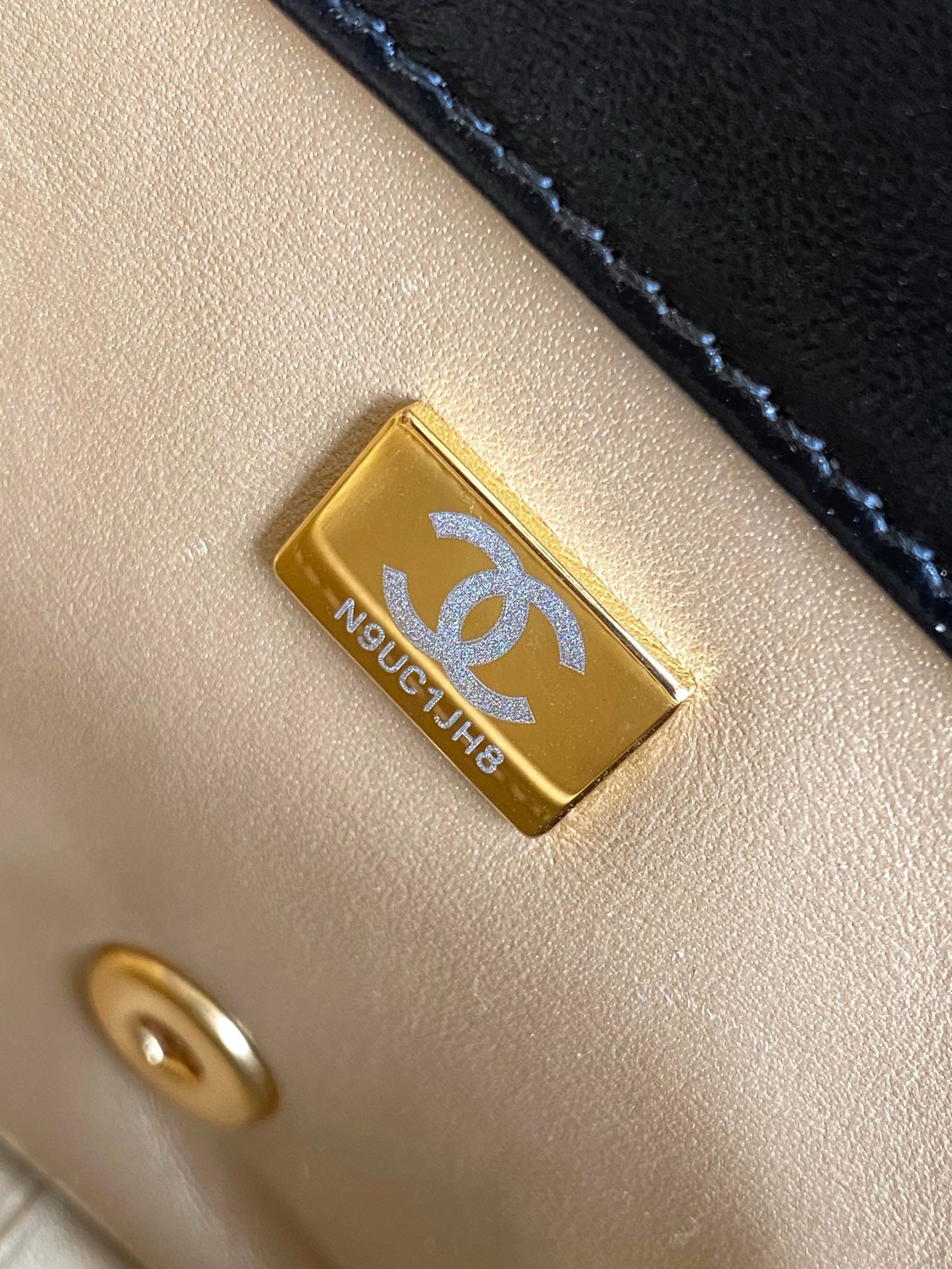 Small Flap bag Chanel AS4987