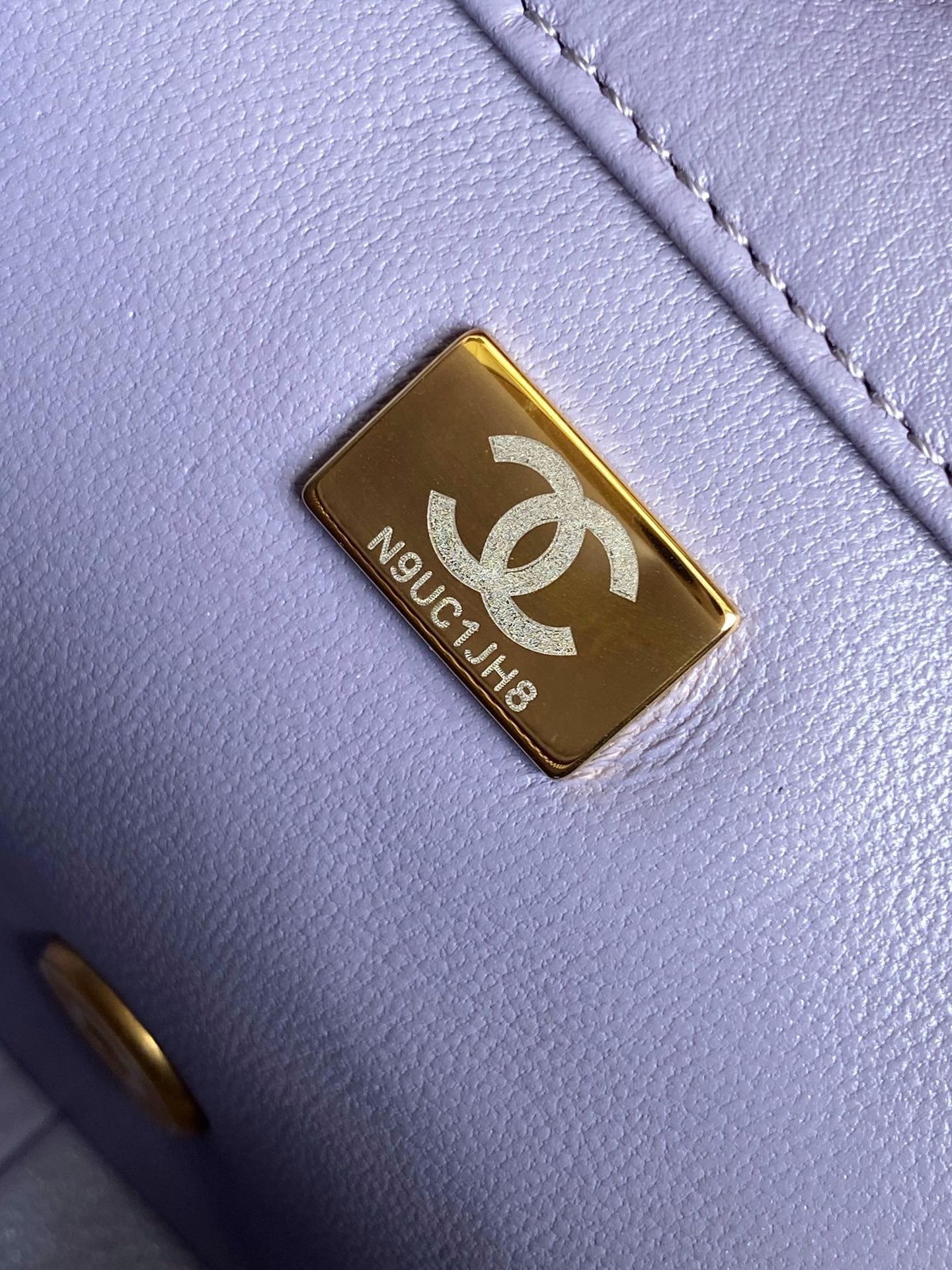 Small Flap bag Chanel AS4987.2