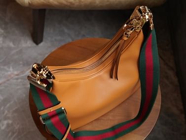 Attache Gucci 702823.2