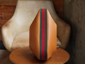 Attache Gucci 702823.2