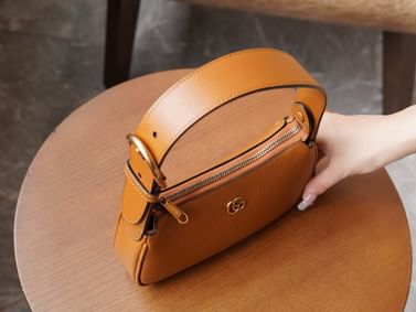 Aphrodite Gucci 739076.1