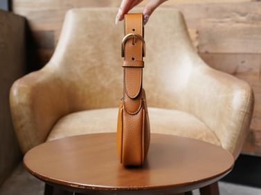 Aphrodite Gucci 739076.1