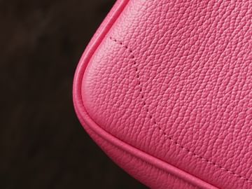 Aphrodite Gucci 739076.2