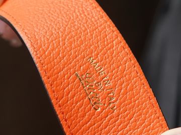 Aphrodite Gucci 739076.3