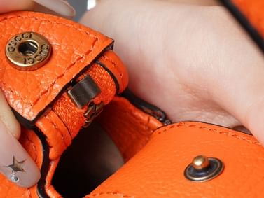 Aphrodite Gucci 739076.3