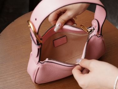 Aphrodite Gucci 739076.4