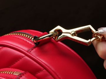 Interlocking Gucci 751628