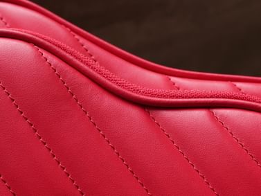 Interlocking Gucci 751628