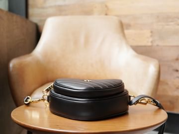 Interlocking Gucci 751628.2