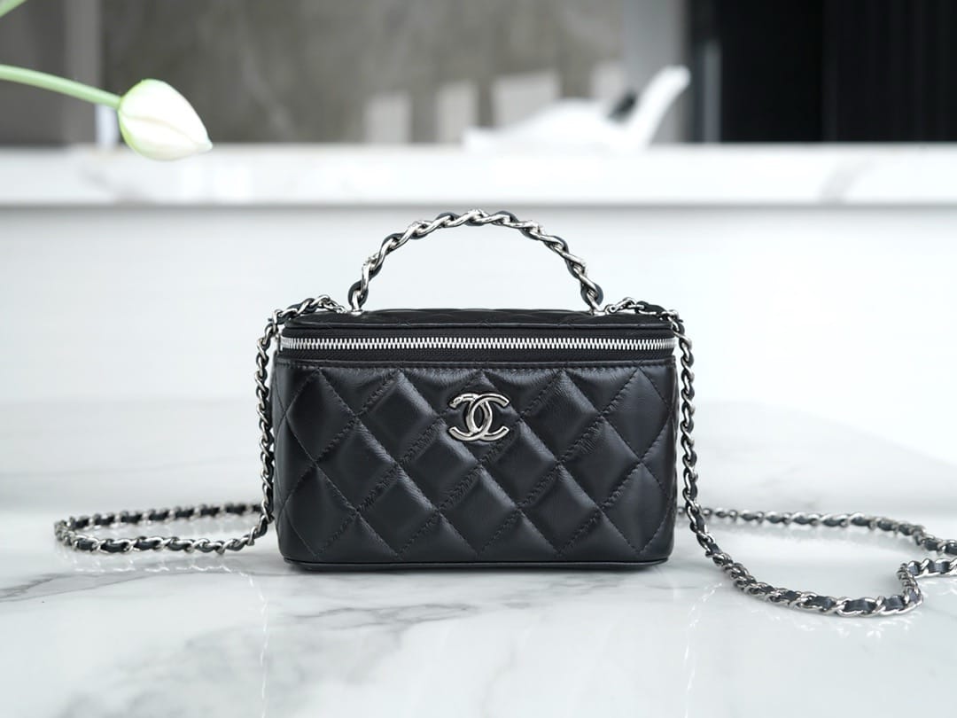 Vanity 23K Chanel C01