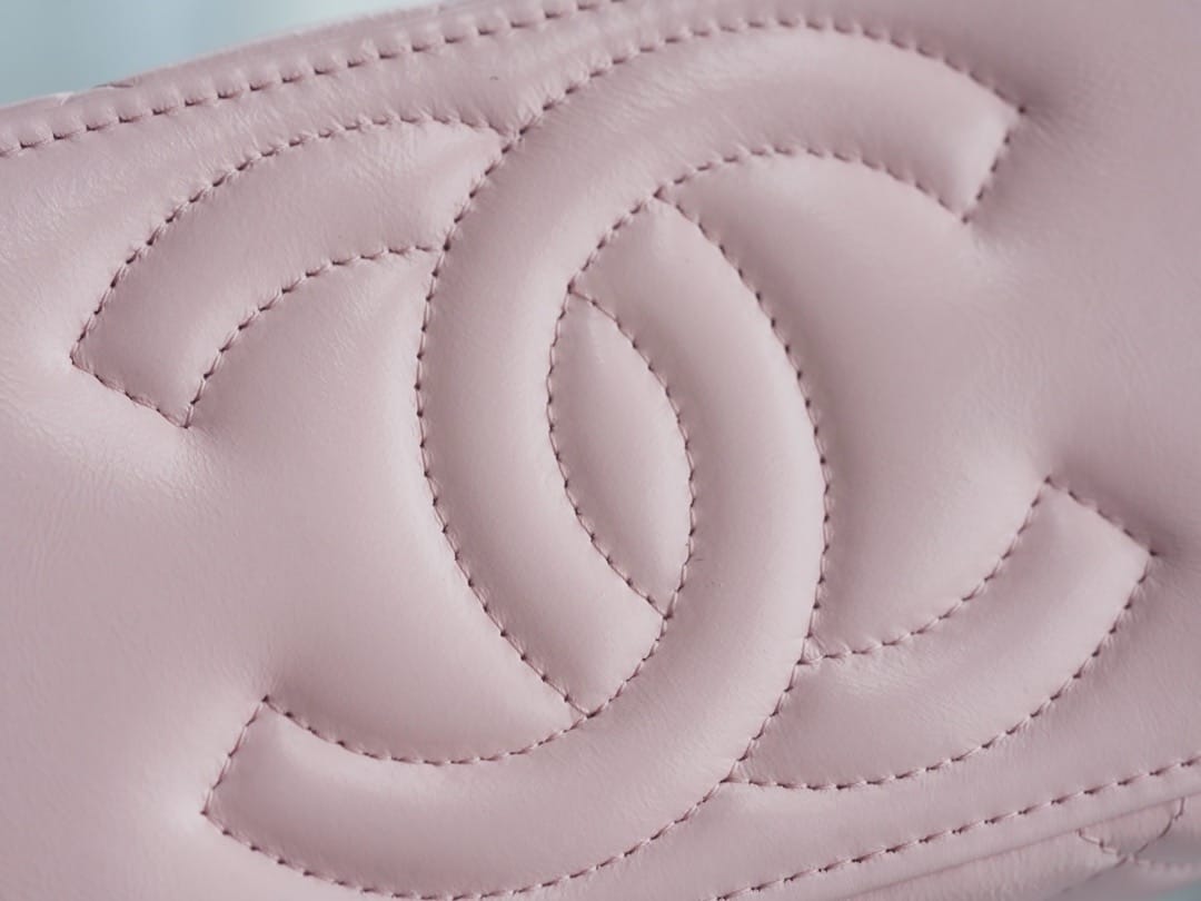 Vanity 23K Chanel C03