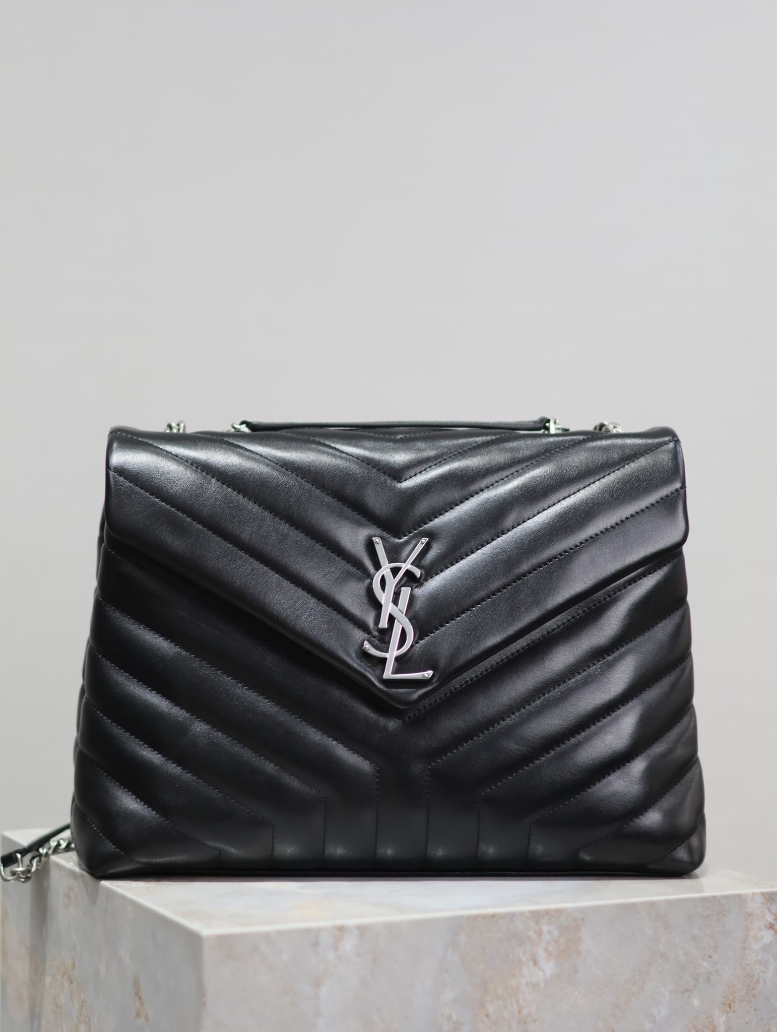 Loulou 32cm Saint Laurent 487216.1