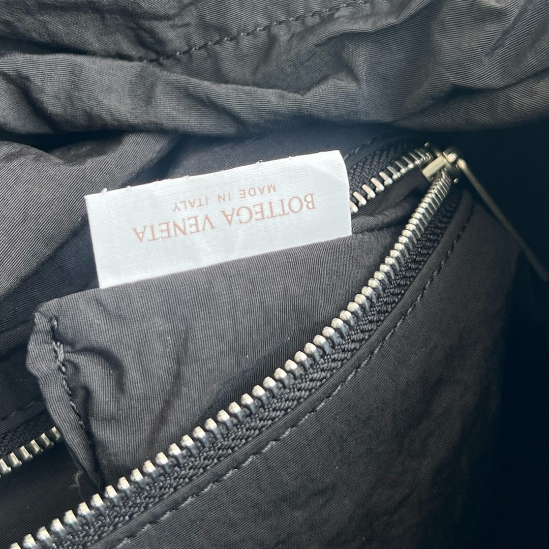 Postino Bottega Veneta 776524