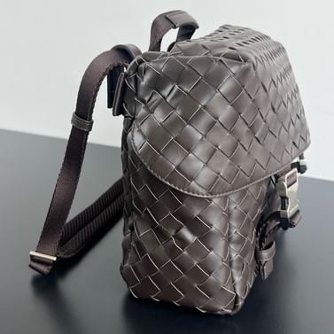 Postino Bottega Veneta 776524.1