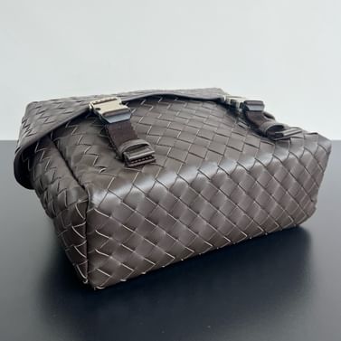 Postino Bottega Veneta 776524.1