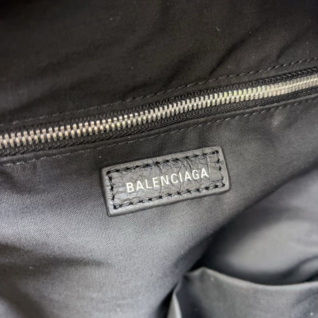 Le cagole Balenciaga B.1