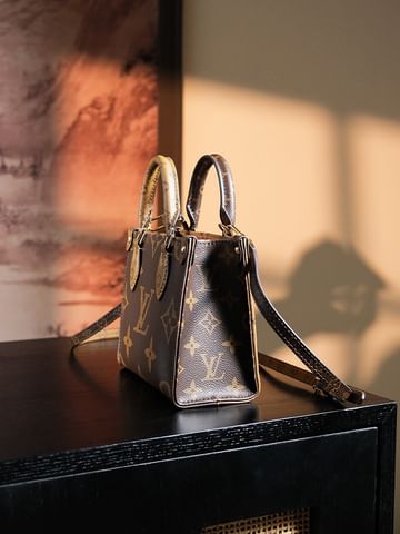OnTheGo BB Louis Vuitton M46839