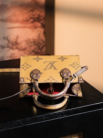 OnTheGo BB Louis Vuitton M46839