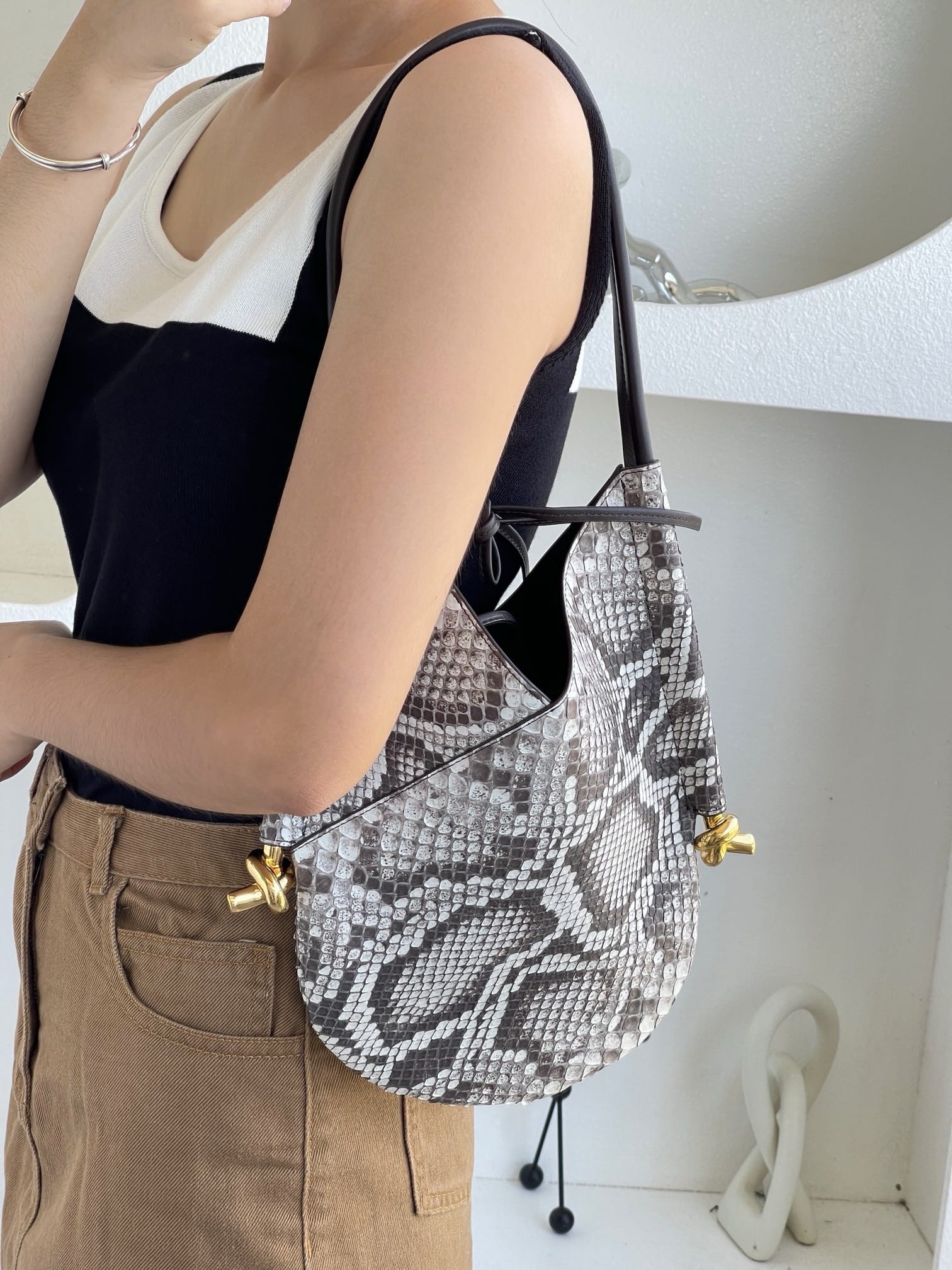 Solstice Bottega Veneta 786405