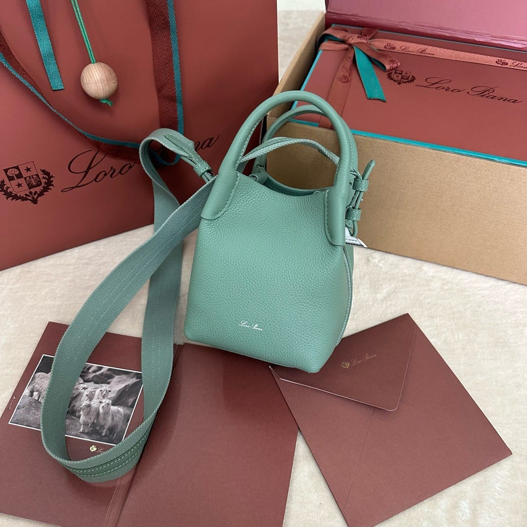 Bale 13 Loro Piana LPB.16