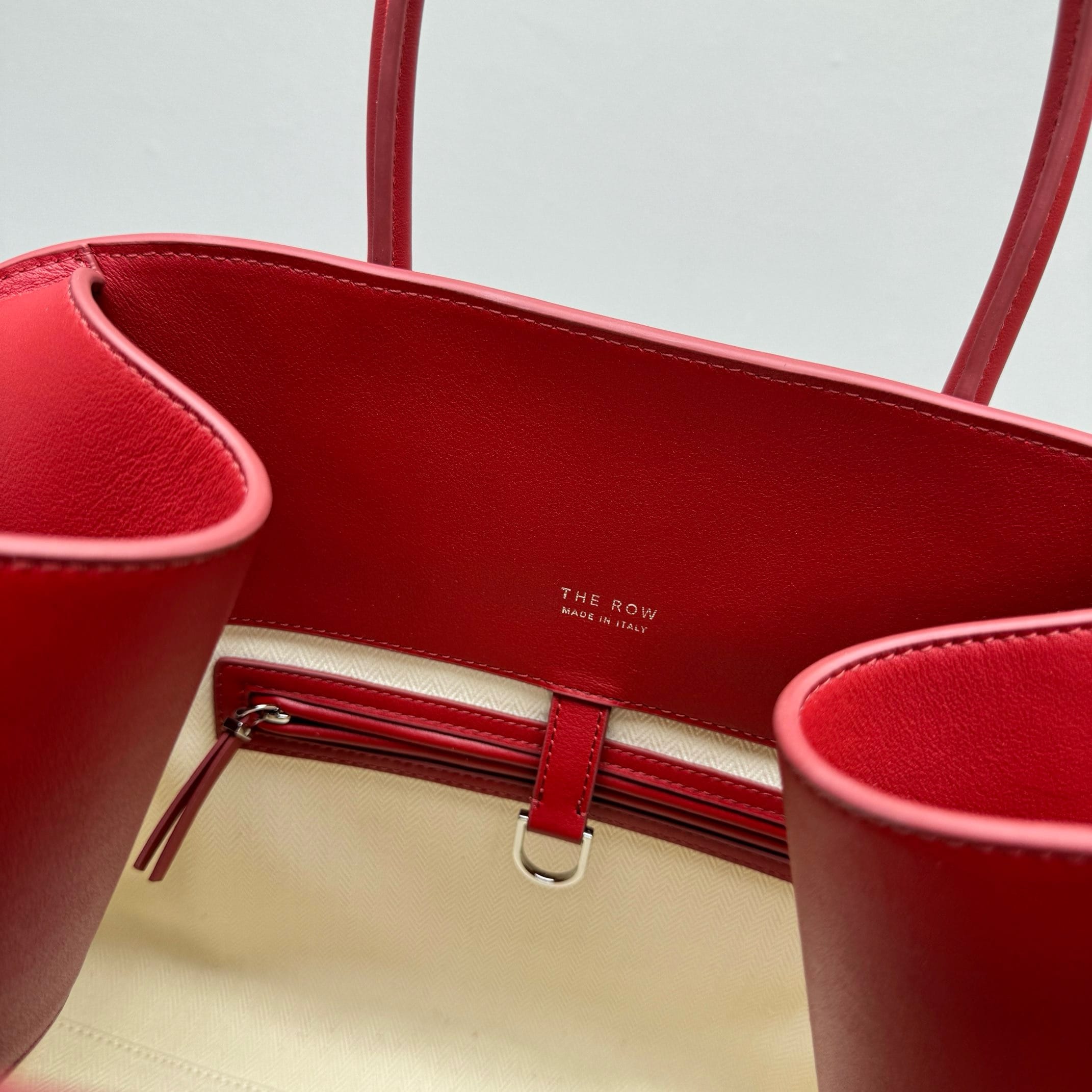 Margaux 15 The Row 1831.2