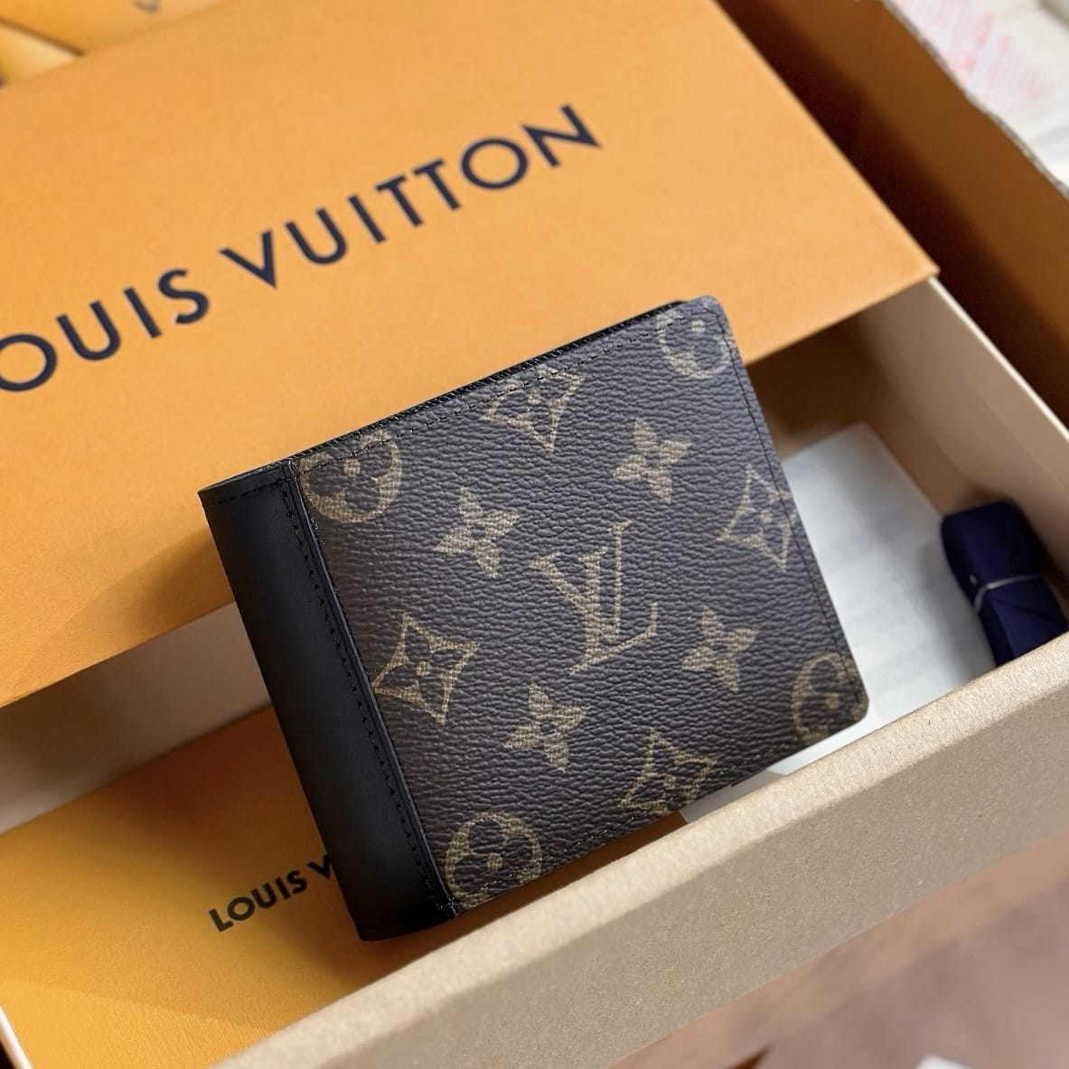 Multiple Wallet Louis Vuitton M69408