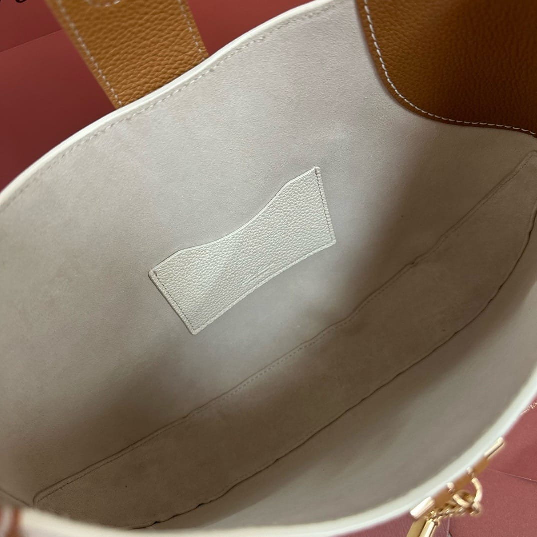 Bobbin hobo Loro Piana 1