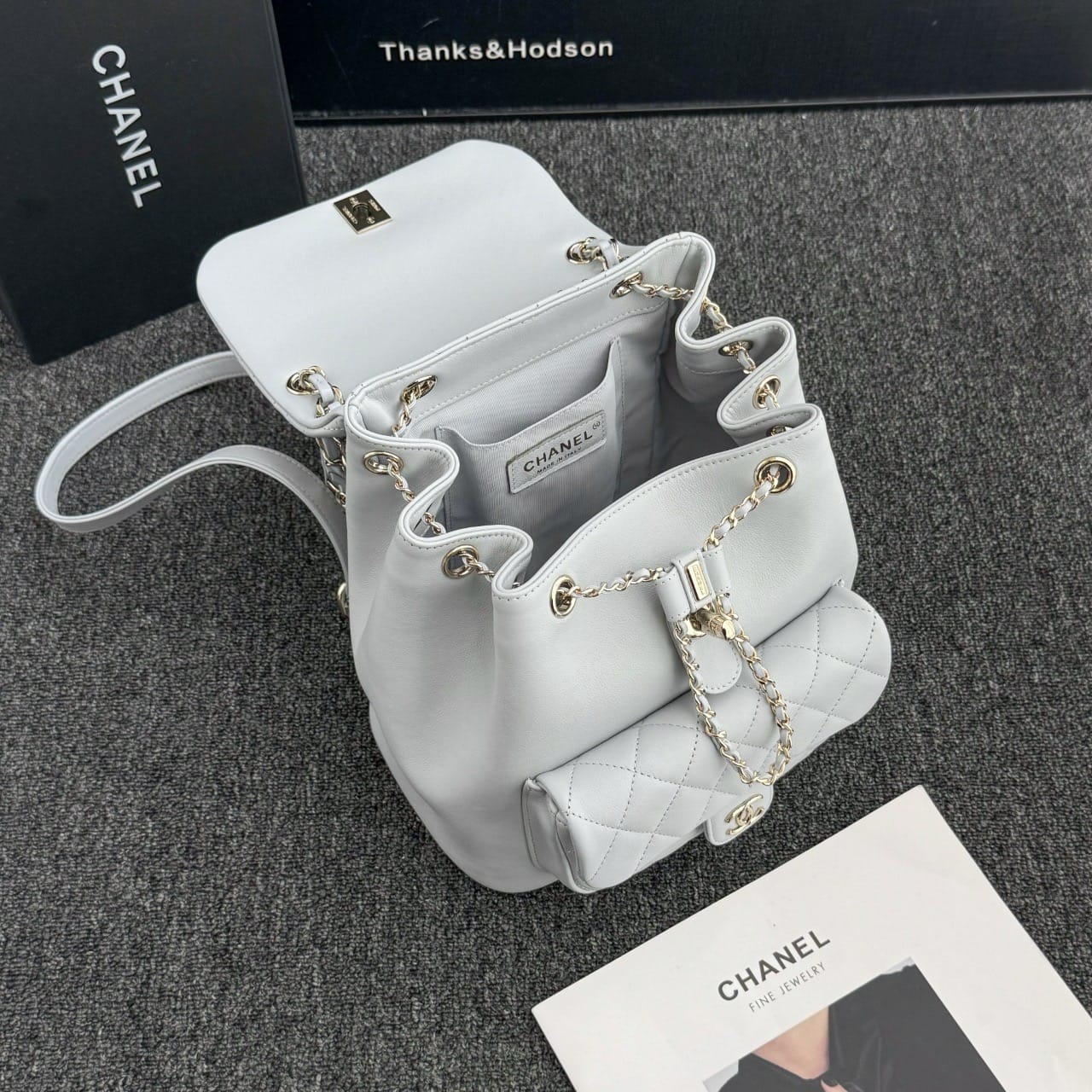 23c Duma (Color: Glacier Blue) Chanel CH.02