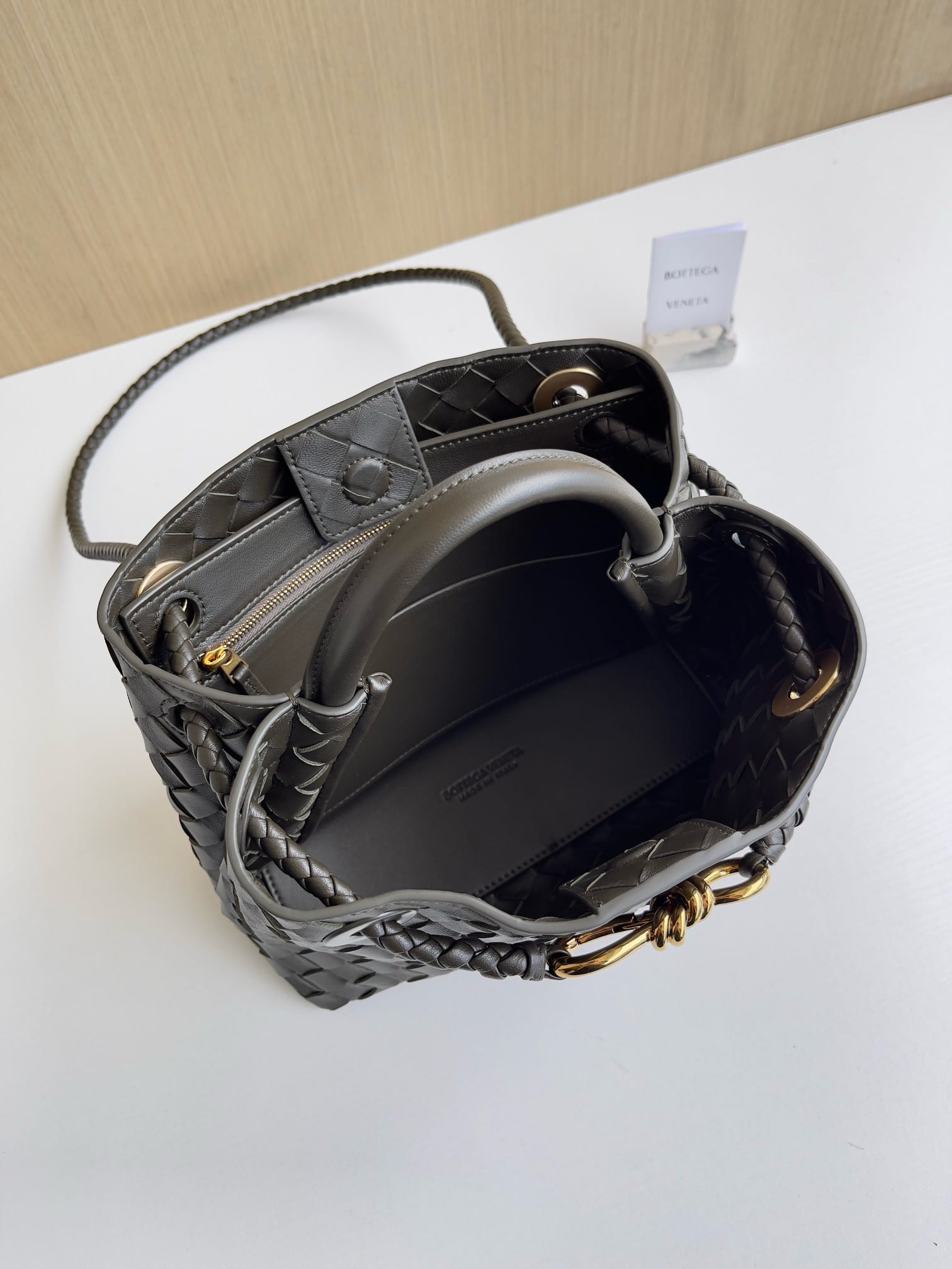 Andiamo Bottega Veneta 743568