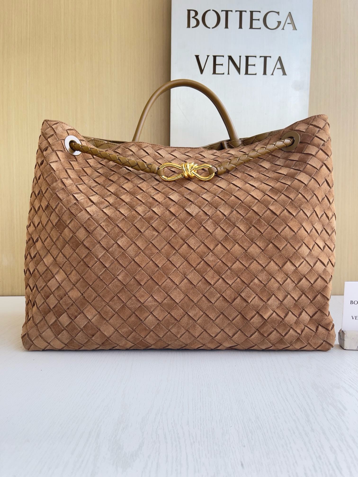 Andiamo Bottega Veneta 743575